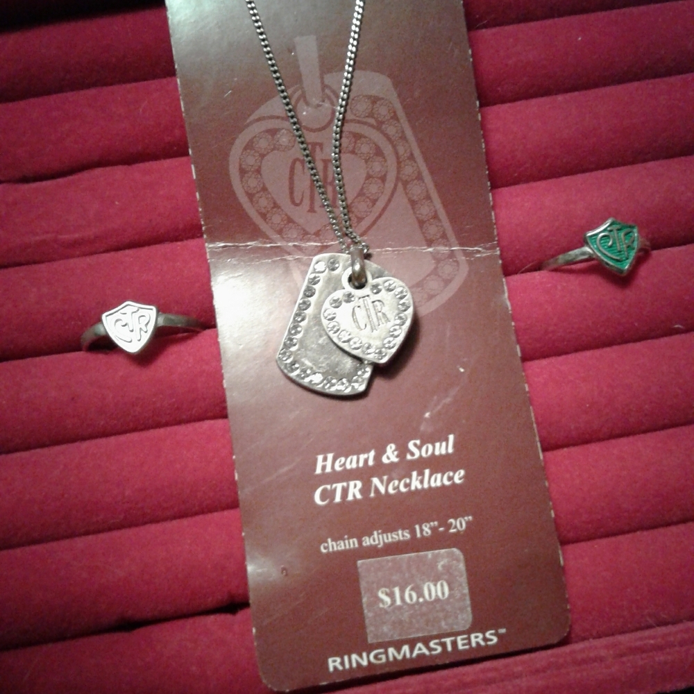 NWT HEART & SOUL CTR NECKLACE BUNDLE